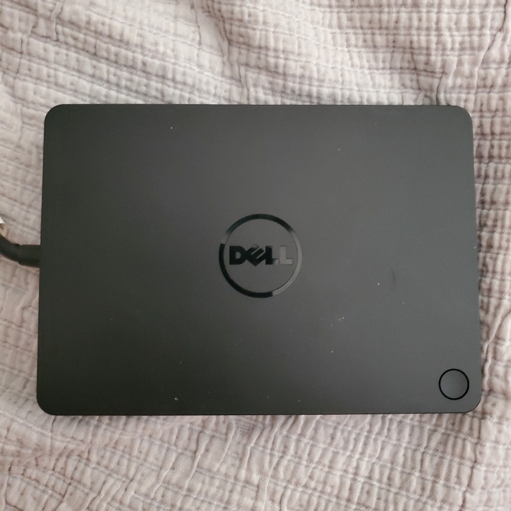 Dell 4k WD15 Portable Docking Station with 130 watt USB C Adapter